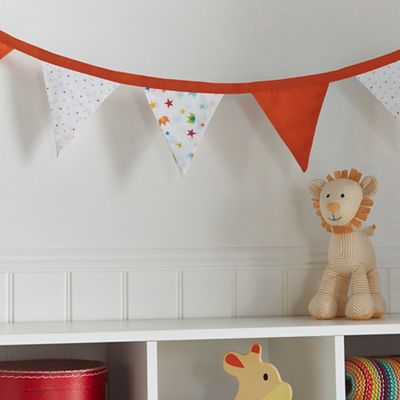 White animal and star print bunting